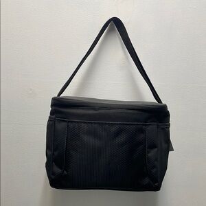 12 Can Cooler Black with shoulder strap